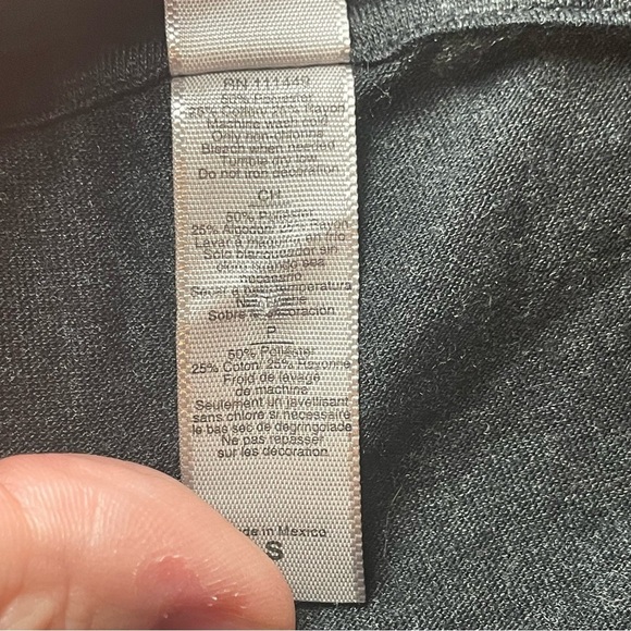 Family Of Five Cats On A Fence Studded Long Sleeve T-Shirt Next Level Small - Picture 5 of 8